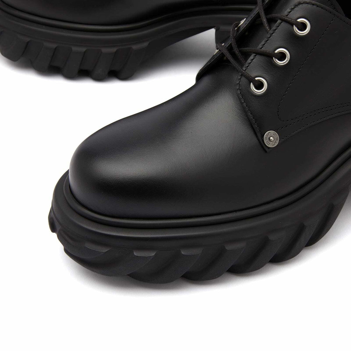 Off-White Men's Exploration Derby in Black