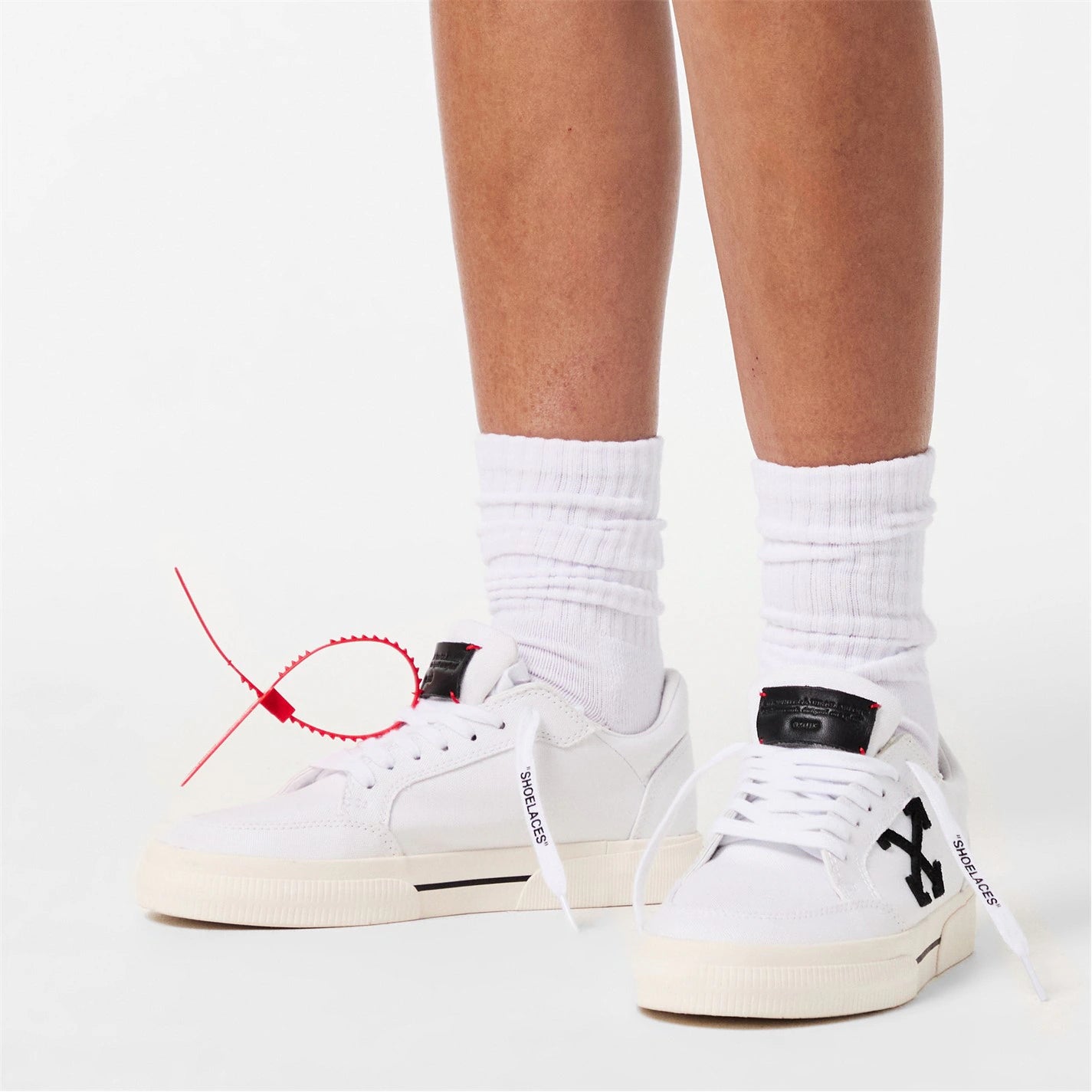 Women's Low Vulcanised Canvas Trainers, Classic Four Arrows Sneakers