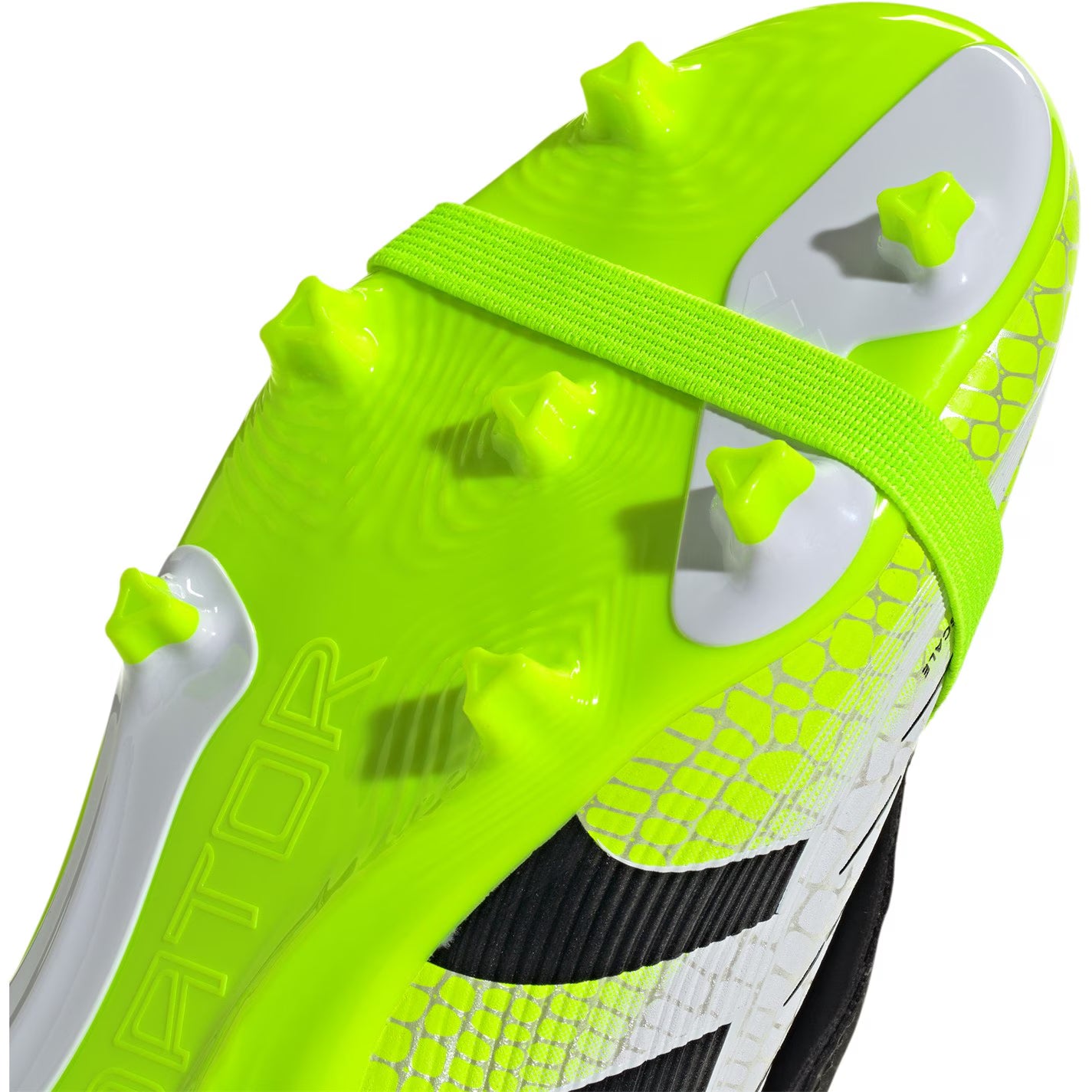 Predator League Fold-Over Tongue Junior Firm Ground Football Boots