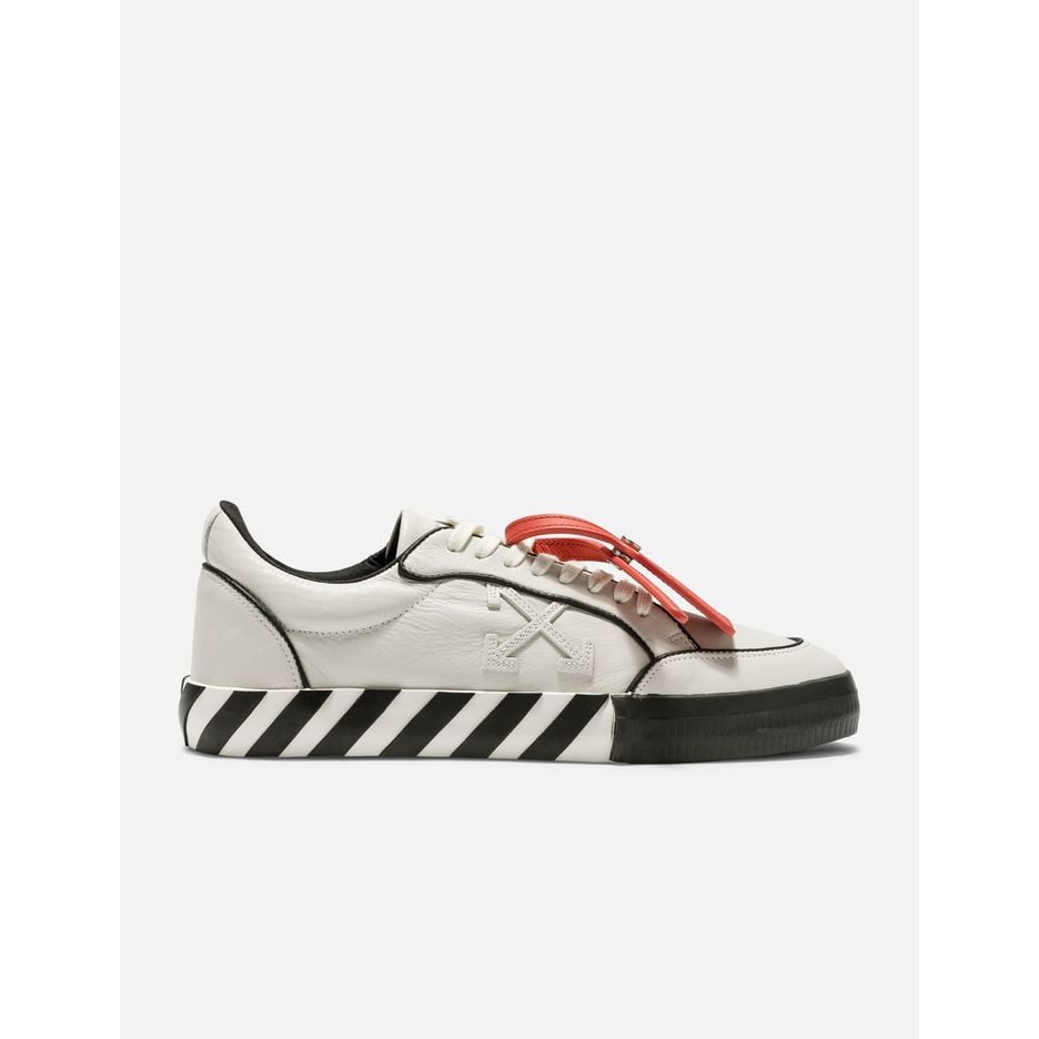 Low Vulcanized Outlined Sneakers