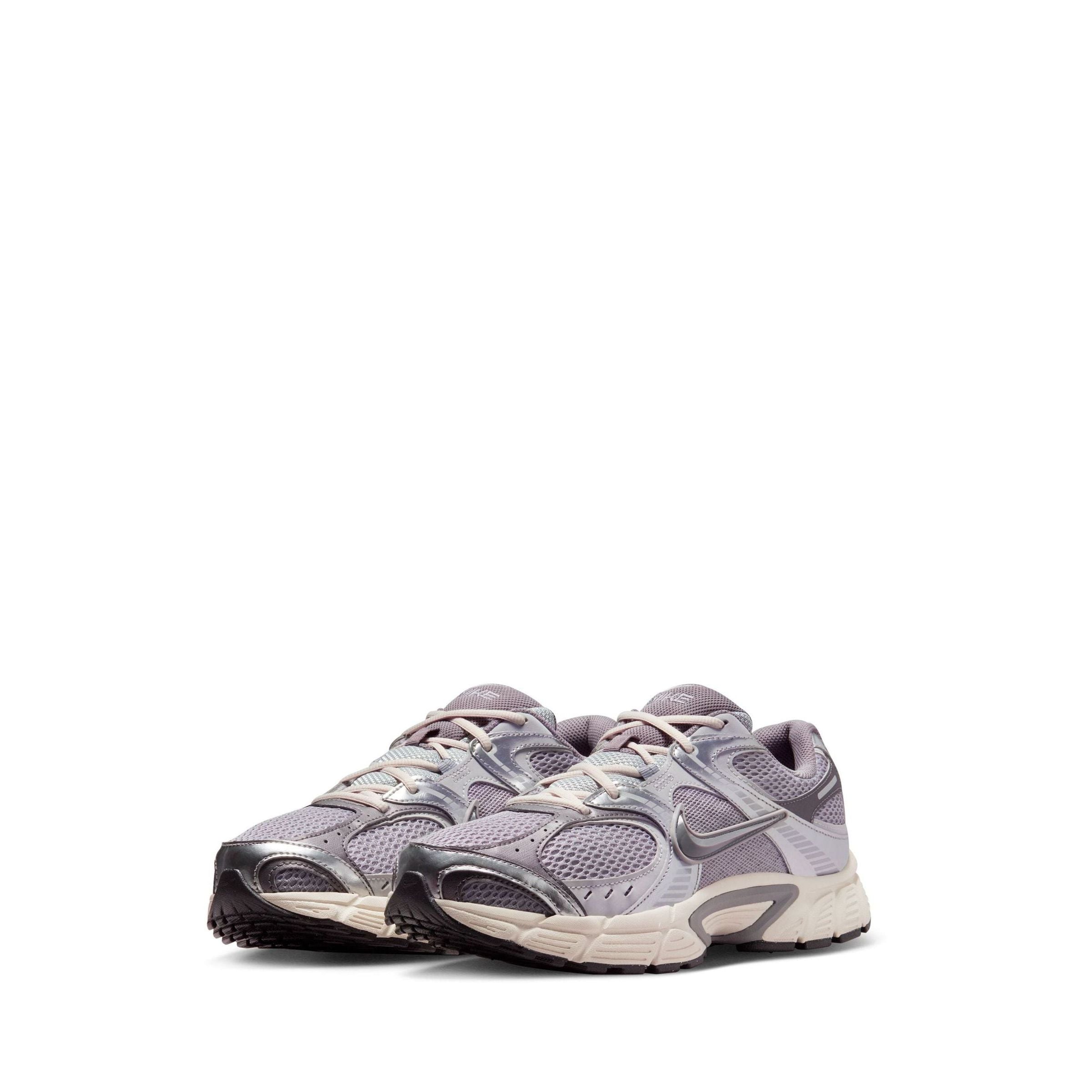 Nike Grey White V5 Vomero Runner Trainers